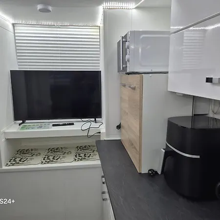 Holiday park Maly Z Aneksem Kuchennym I Lazienka